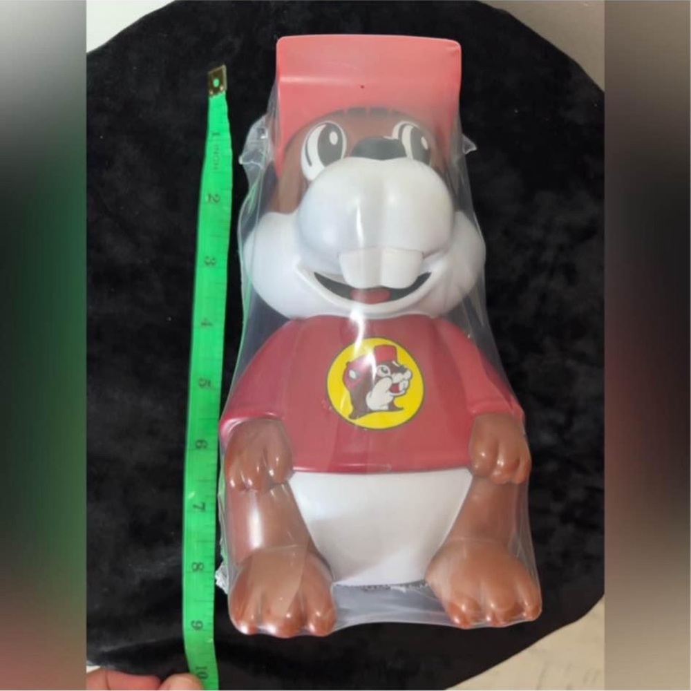 Buc-ees - Picture 3 of 3